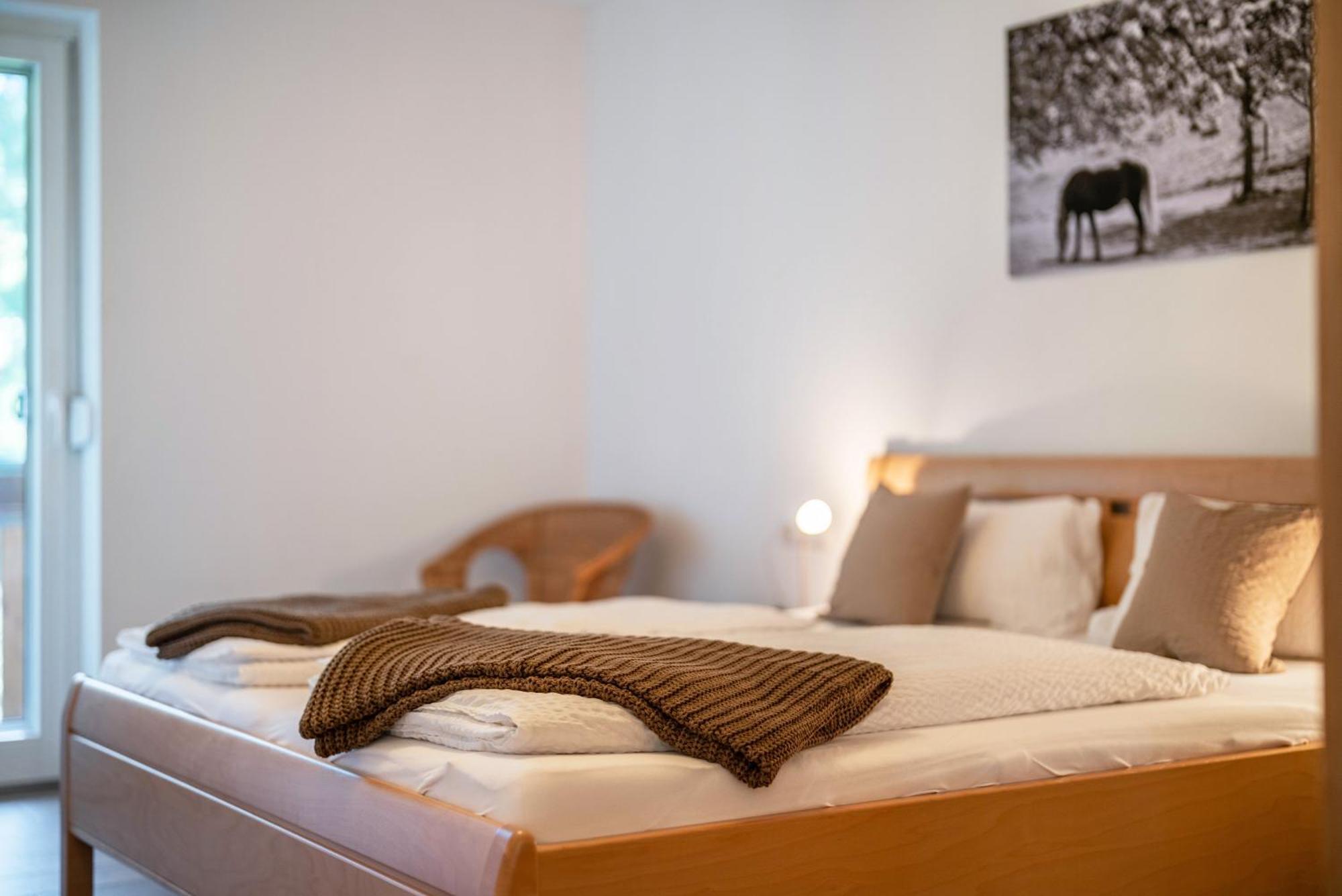 Schaetzlehof Hotel วินเดิน อิม เอลซ์ทาล ภายนอก รูปภาพ