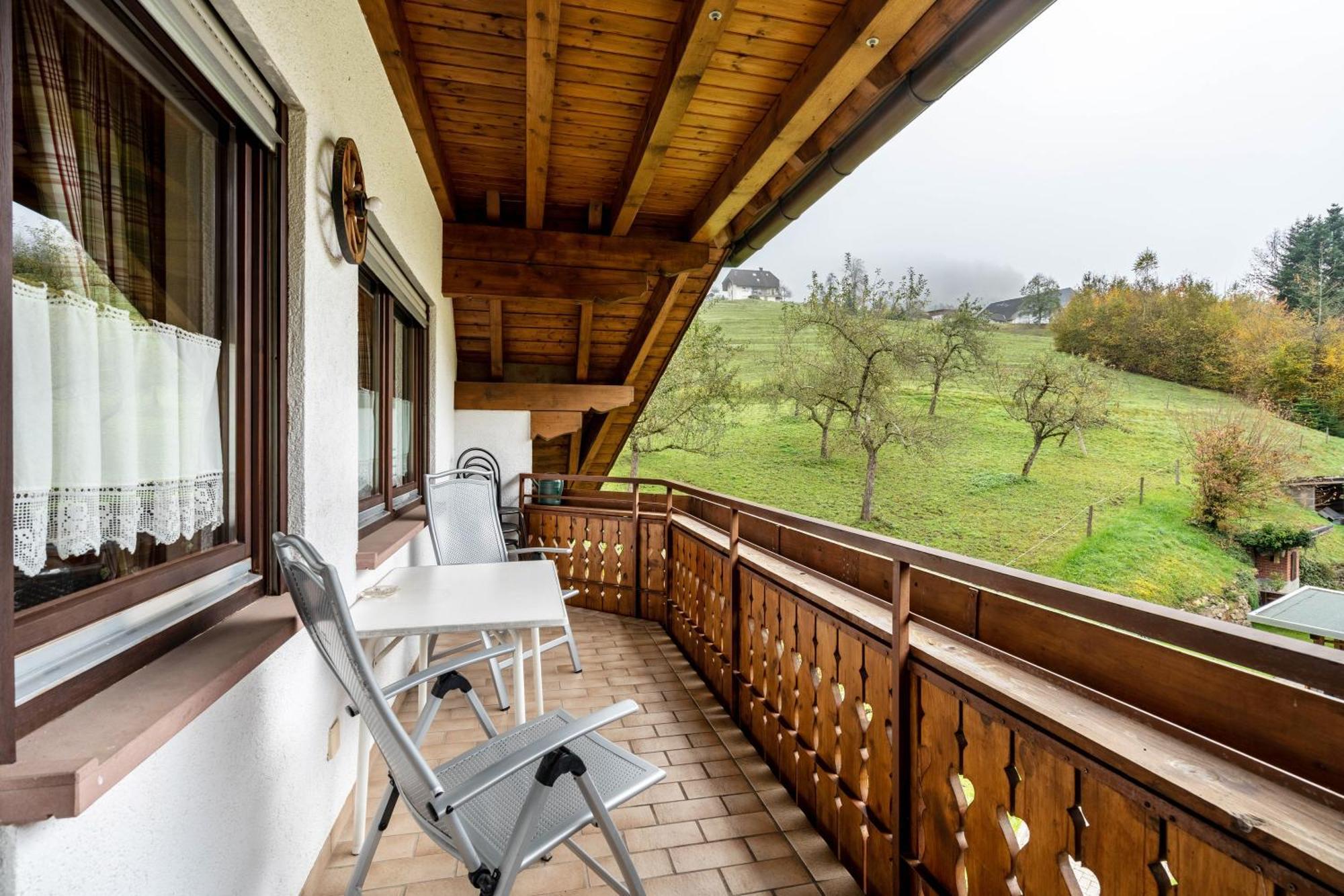Schaetzlehof Hotel วินเดิน อิม เอลซ์ทาล ภายนอก รูปภาพ